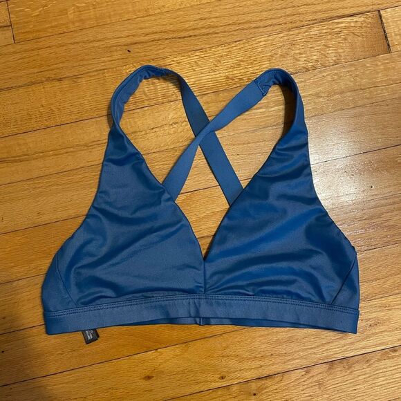 Victoria Sports Bra Blue crisscross Back straps size: large - Picture 3 of 6